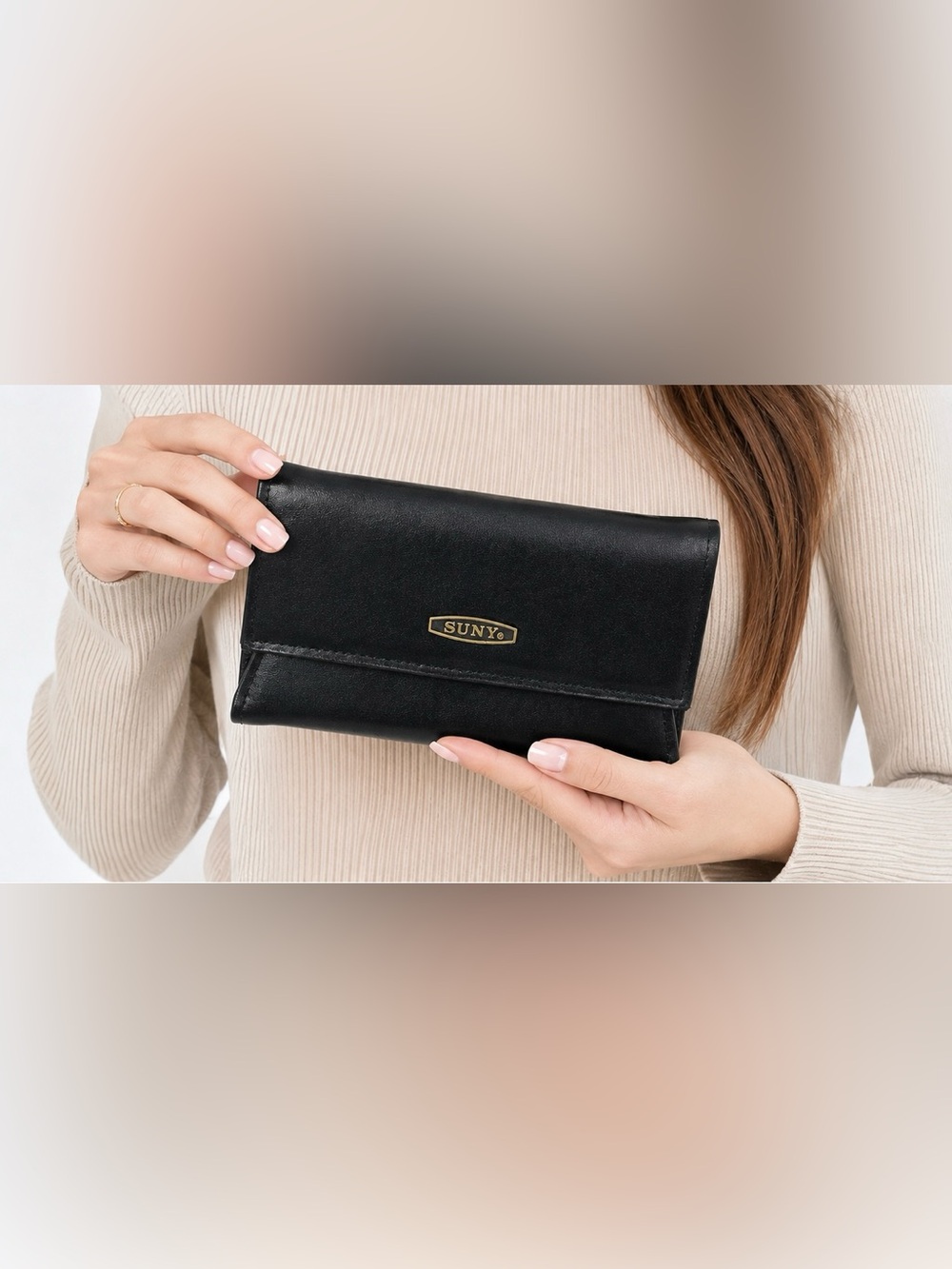 Black SUNY Vintage-Style Wallet – Snap Closure & Zipper Pocket